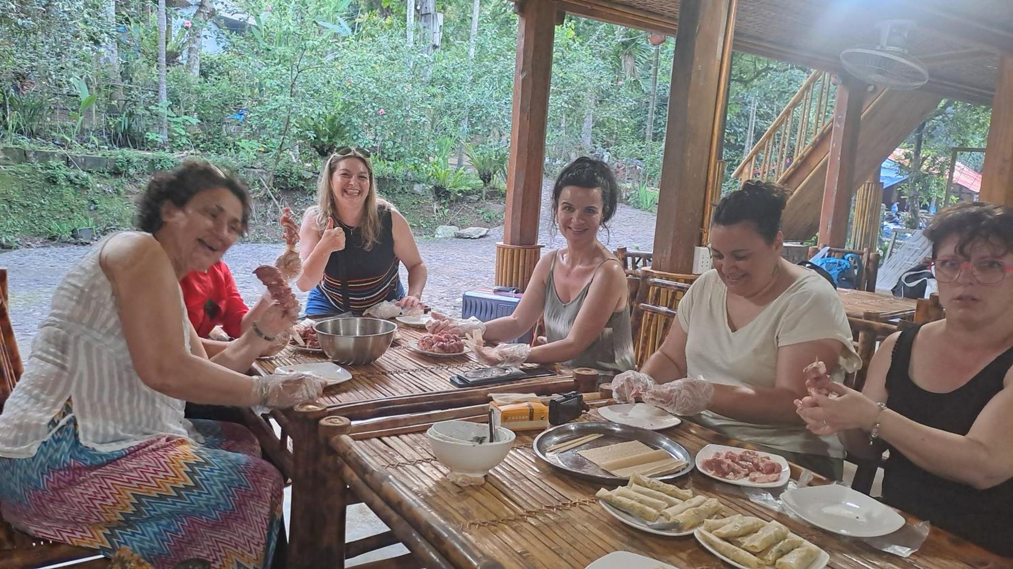 Hòa Bình Muong Bi Homestay מראה חיצוני תמונה